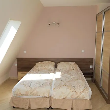 招待所 多比旅馆 3*