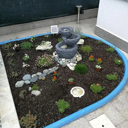 ゲストハウス Dobi 3*